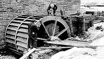 Millwrights may develop health problems related to occupational asbestos exposure 