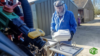 Paraquat products put tank fillers’ health at high risk of developing Parkinson's disease